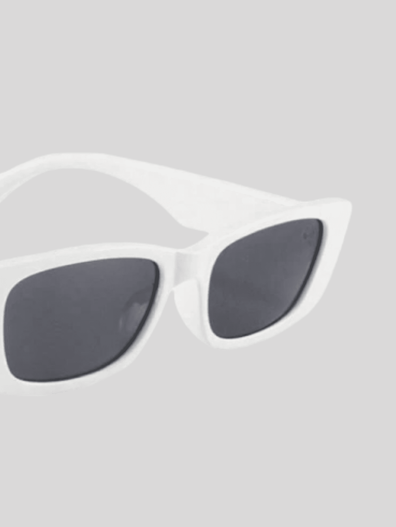 Óculos de Sol WOLF SHADES – UV Protection Performance